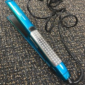 Infinity Pro Conair straightener